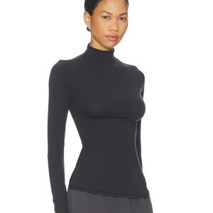 Skims fits everybody turtleneck